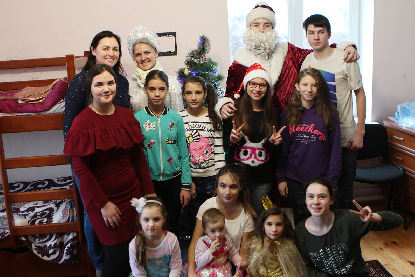 Brightening Christmas for kids: Redwerk team visited children in foster families, photo 2